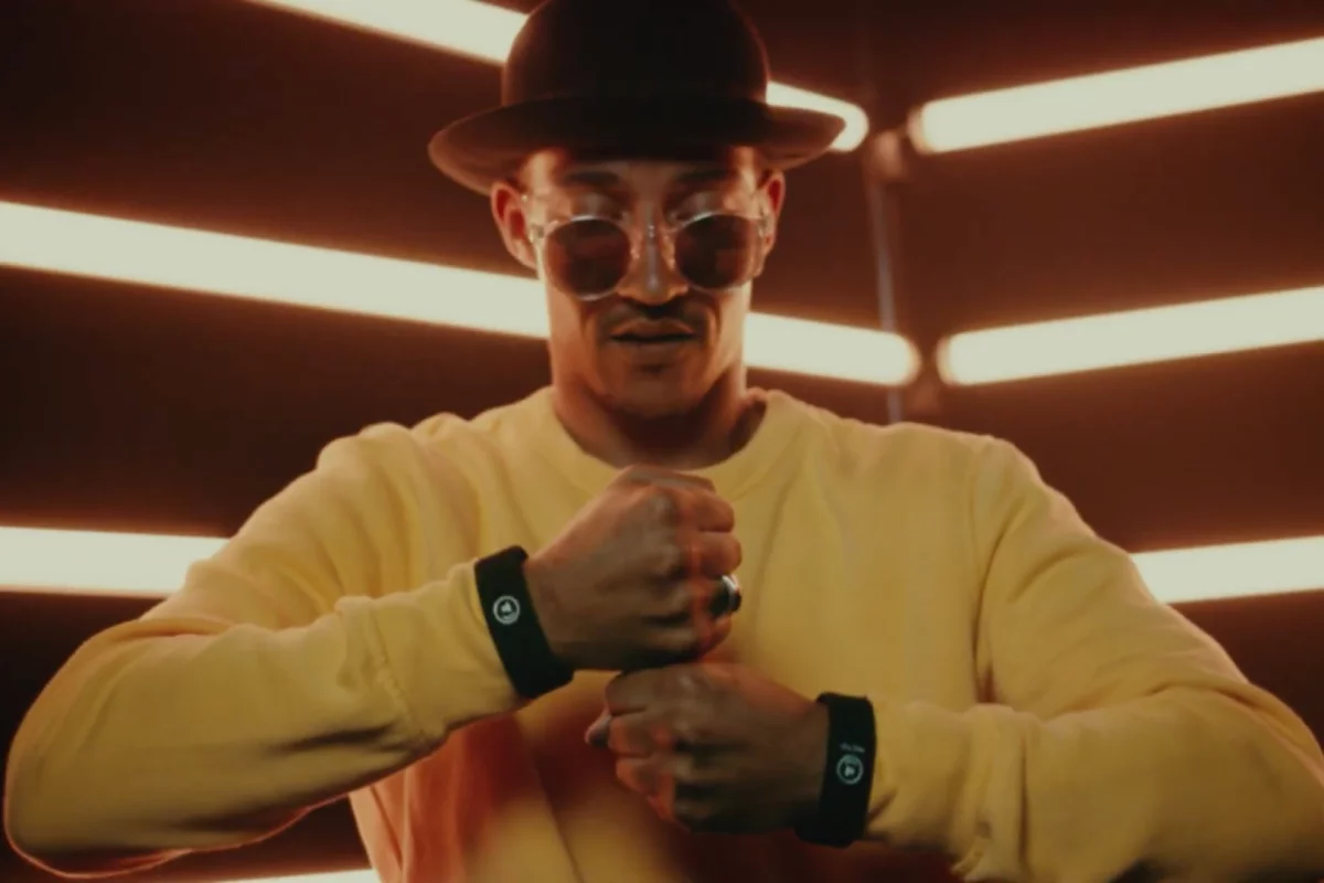 Mictic looks like a fun toy and a nifty tool for street performers