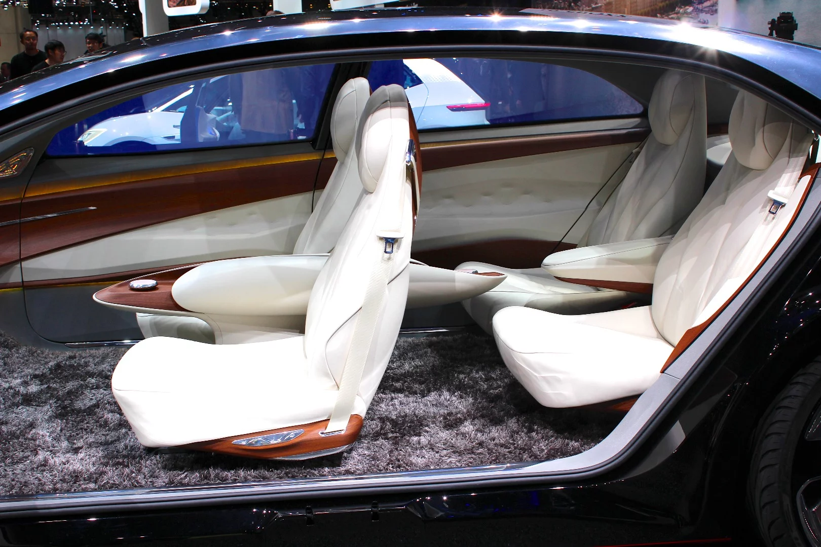 The Volkswagen I.D. Vizzion Concept debuts at the 2018 Geneva Motor Show