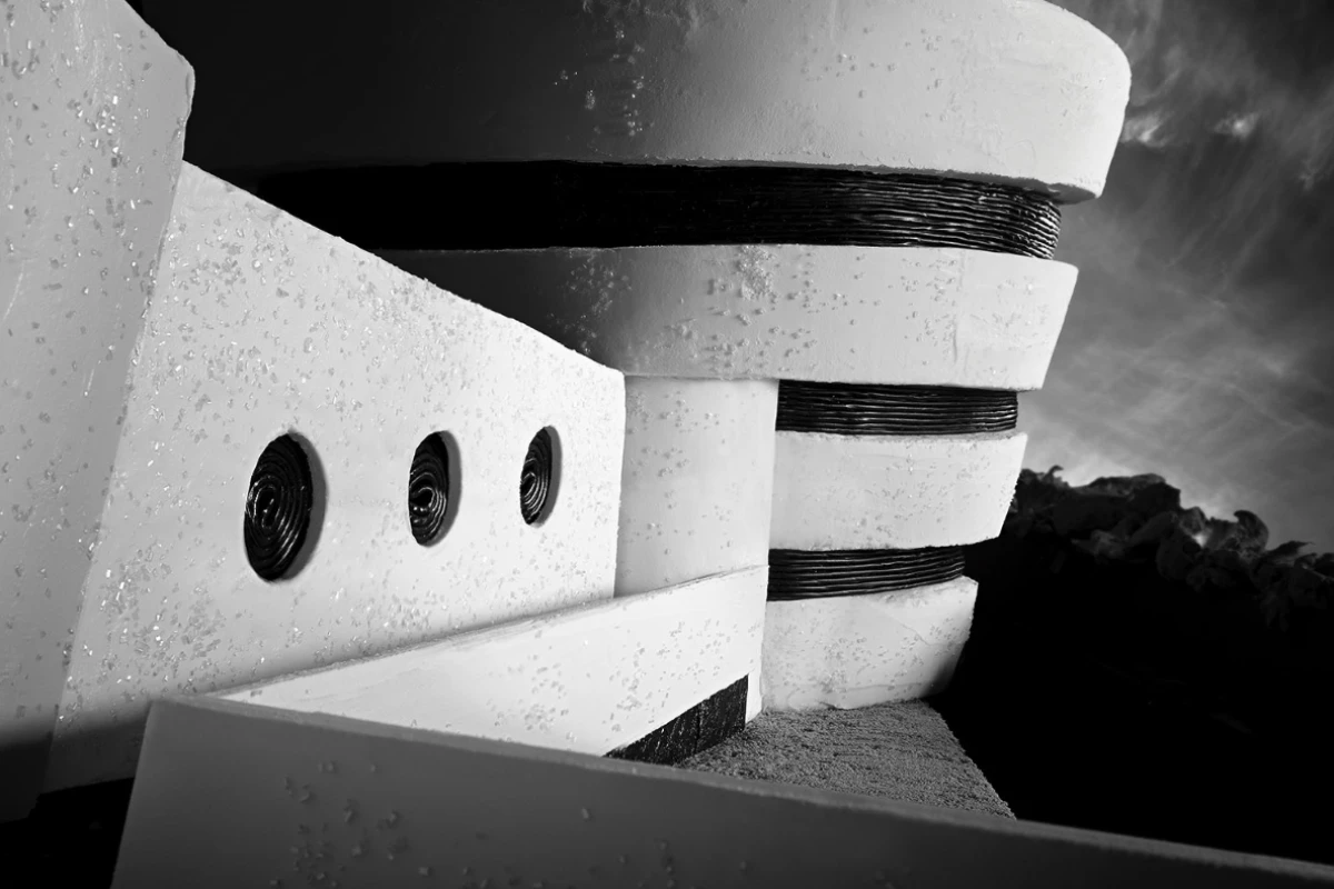 The Solomon R. Guggenheim Museum, New York, by Frank Lloyd Wright, was created using icing, gingerbread, cotton candy, candy wrappers, licorice and sugar (Photo: Henry Hargreaves)