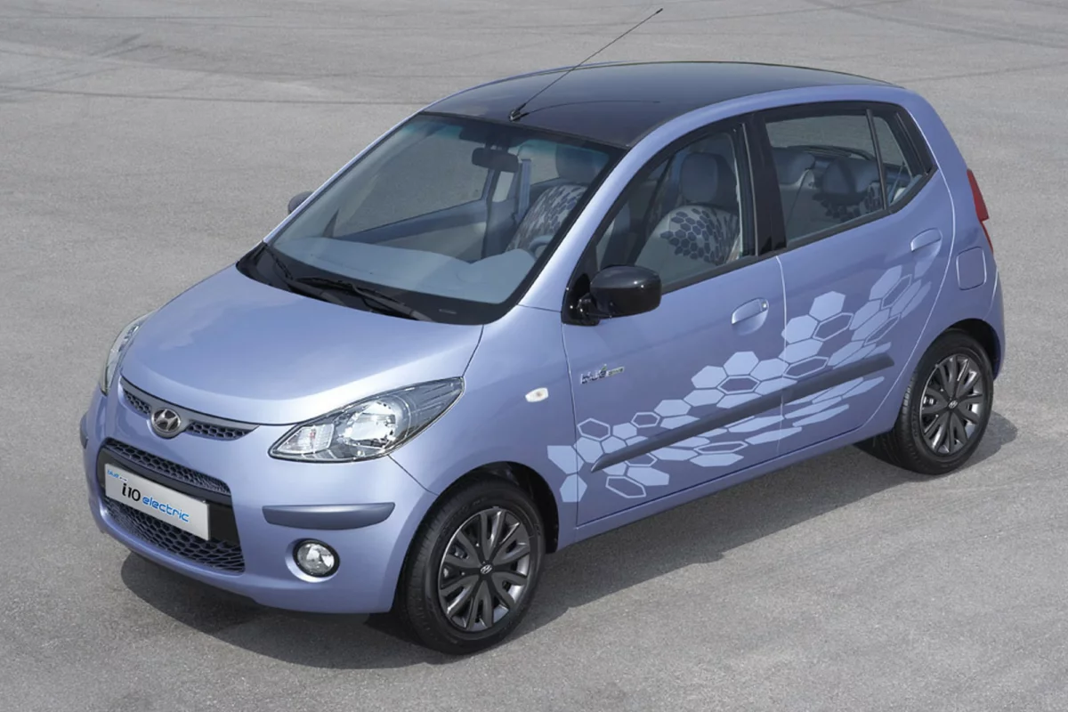 The BlueOn is built on the same body as the i10 EV concept vehicle (pictured)