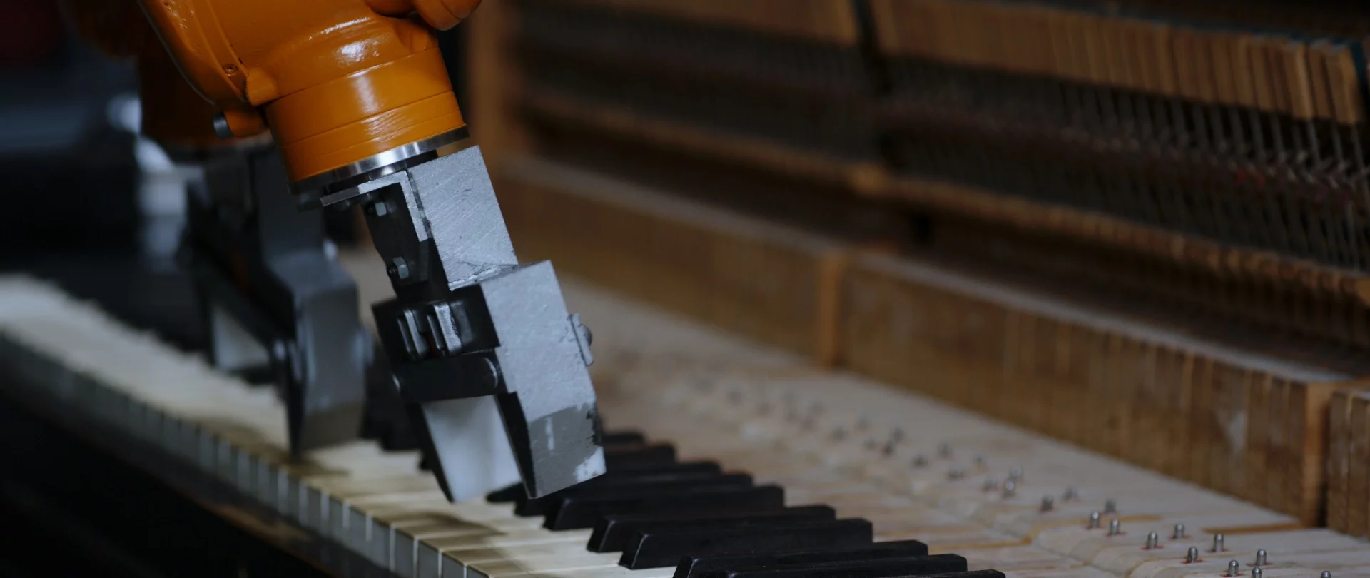 Still from Automatica