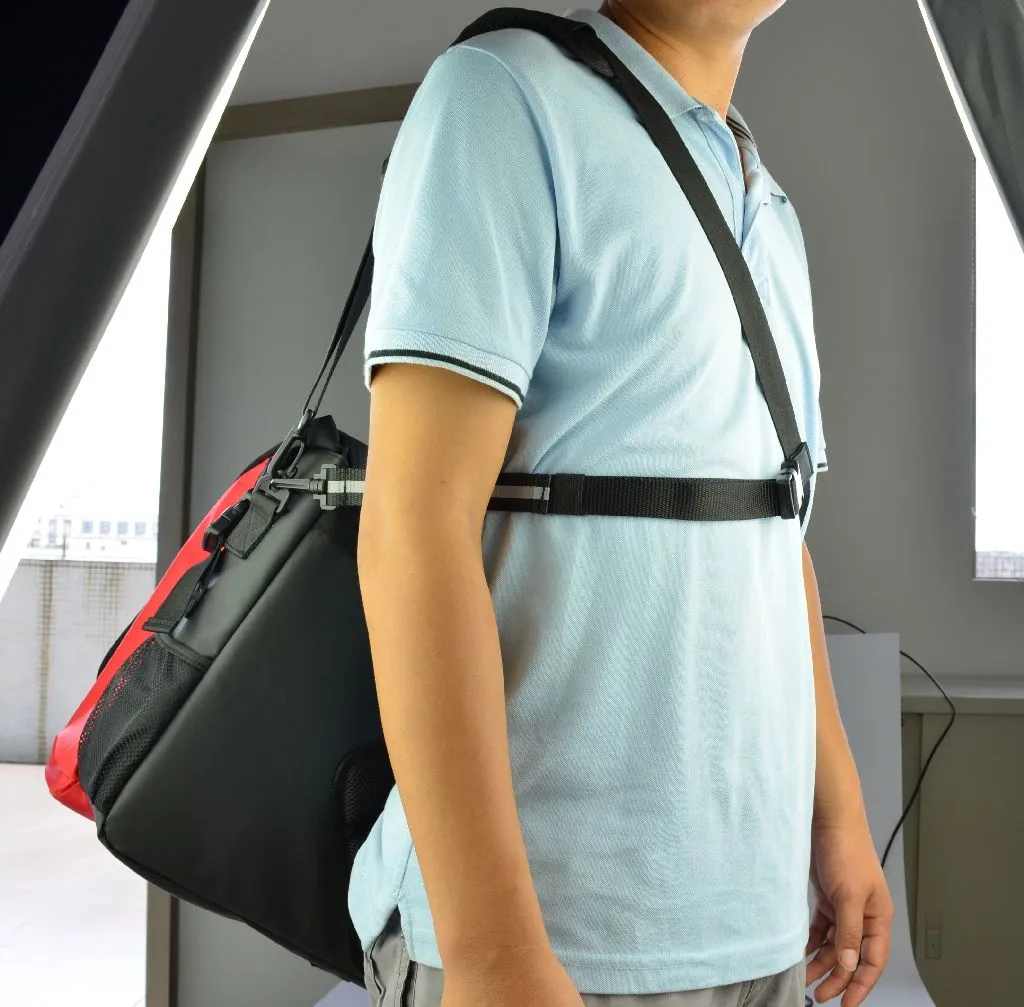 The CTS Messenger bag has enough room for paperwork, a tablet or Ultrabook and dress shoes as well as the Freeform system