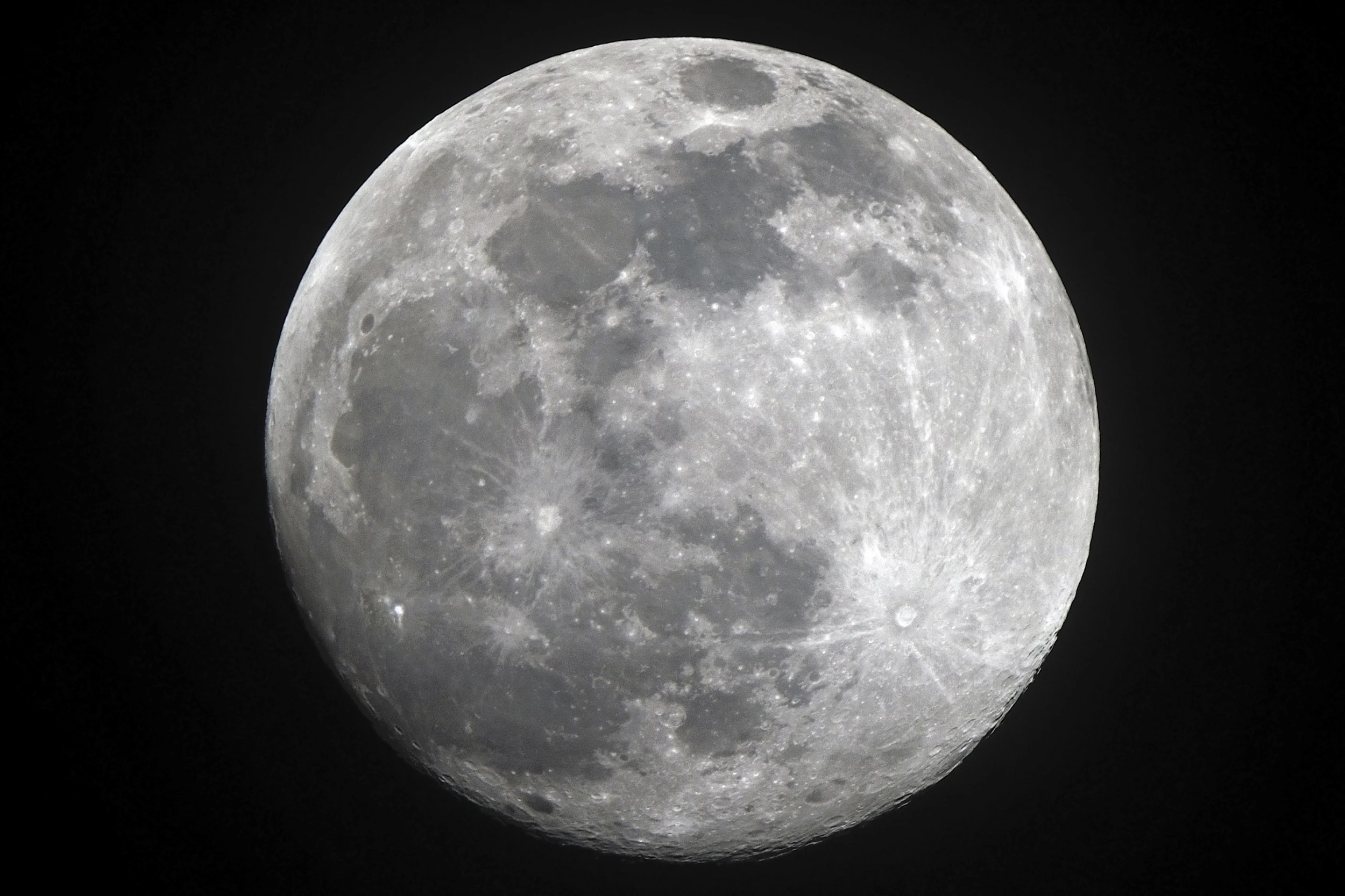 The International Lunar Observatory Association is to send a tested telescope on board Moon Express's entry to the Google Lunar X Prize challenge (Photo: Shutterstock)