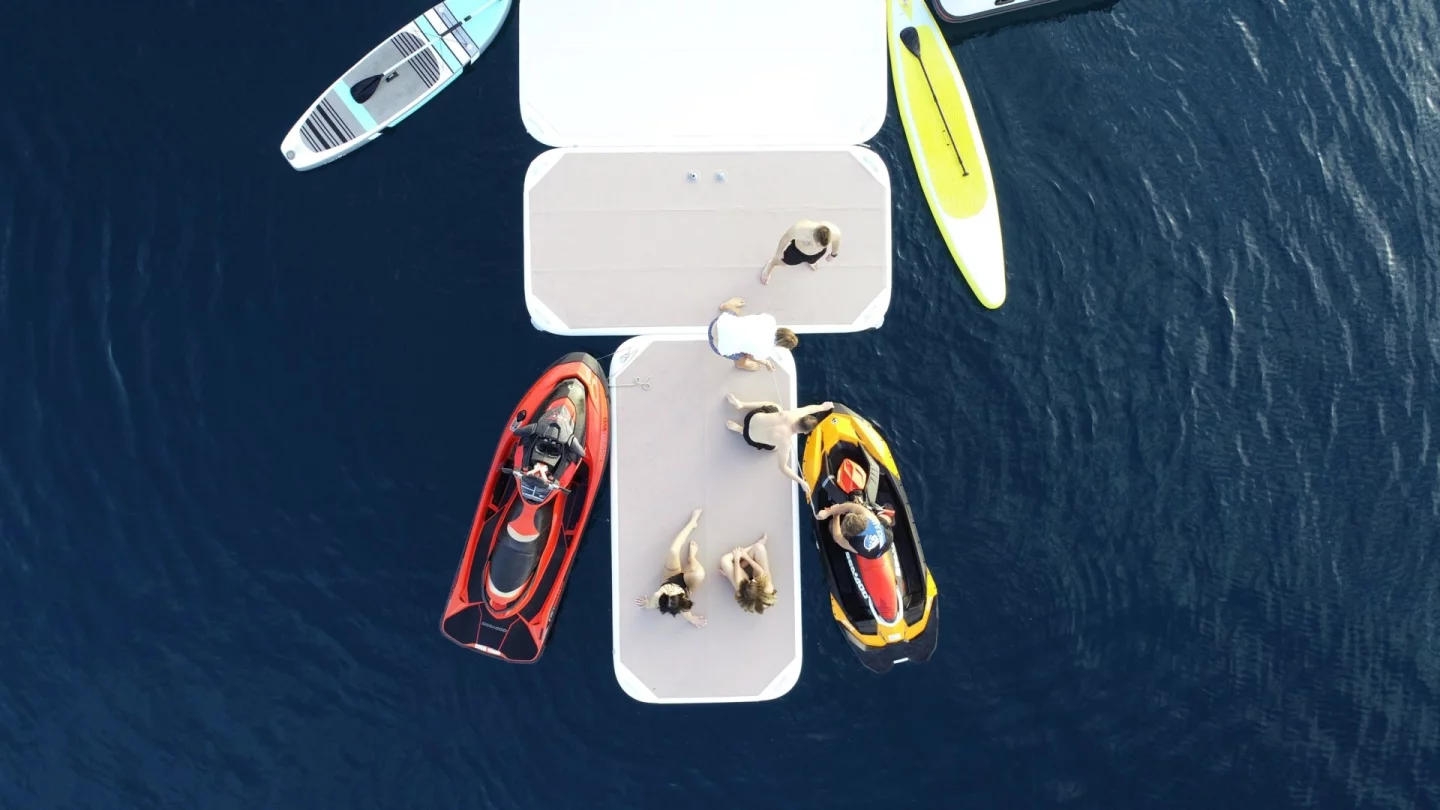 Each Yachtbeach module measures 4 x 2 m and is topped with a solid, removable surface that makes them perfect as temporary jetties or places to lounge about