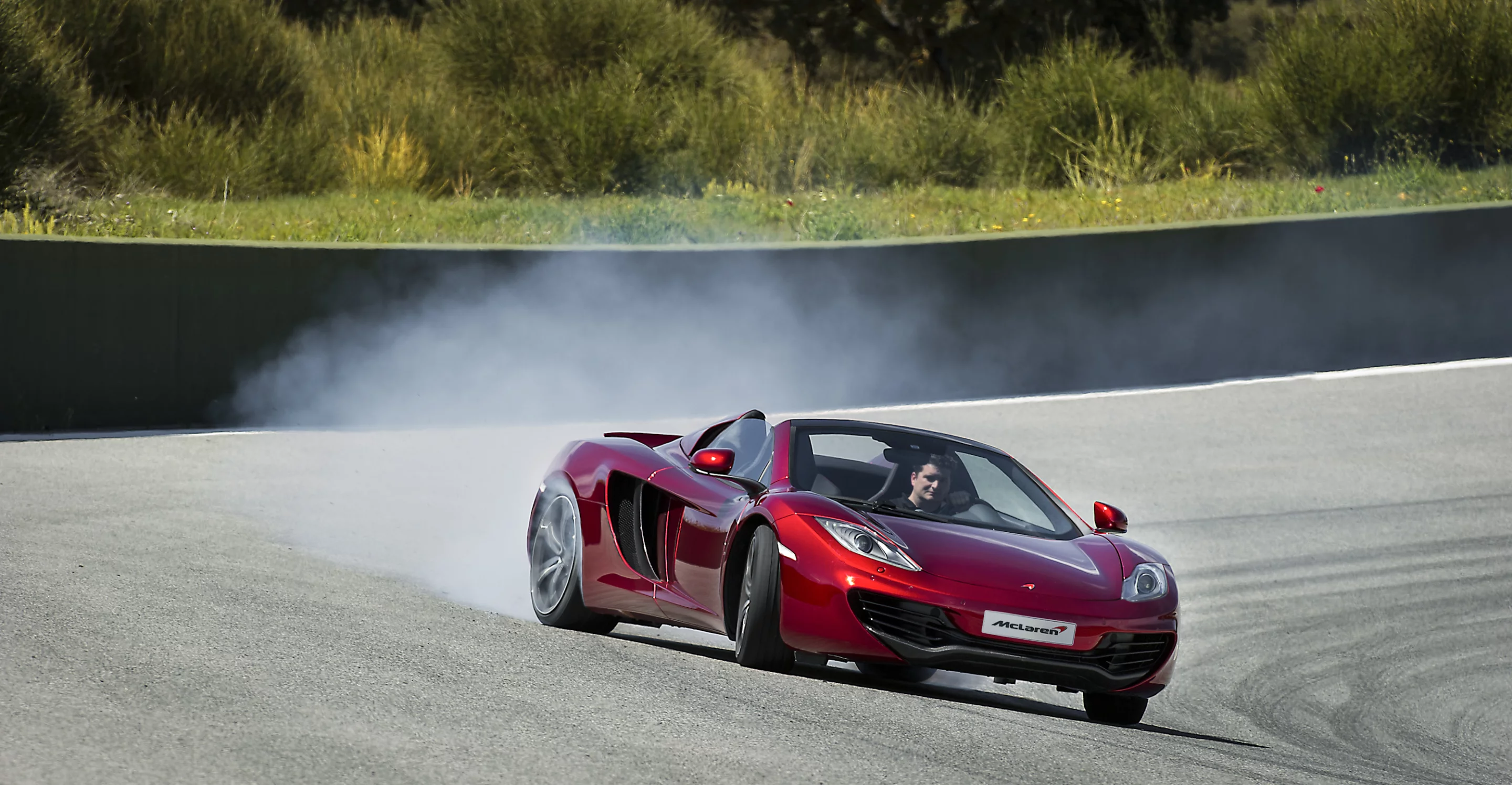 The McLaren 12C goes from 0-62 mph (100 km/h) in 3.1 seconds
