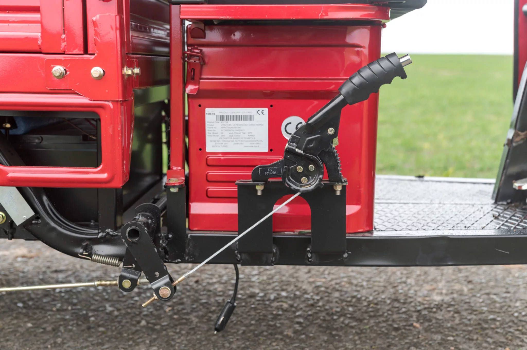 Elektro Frosch keeps all equipment simple but purposeful