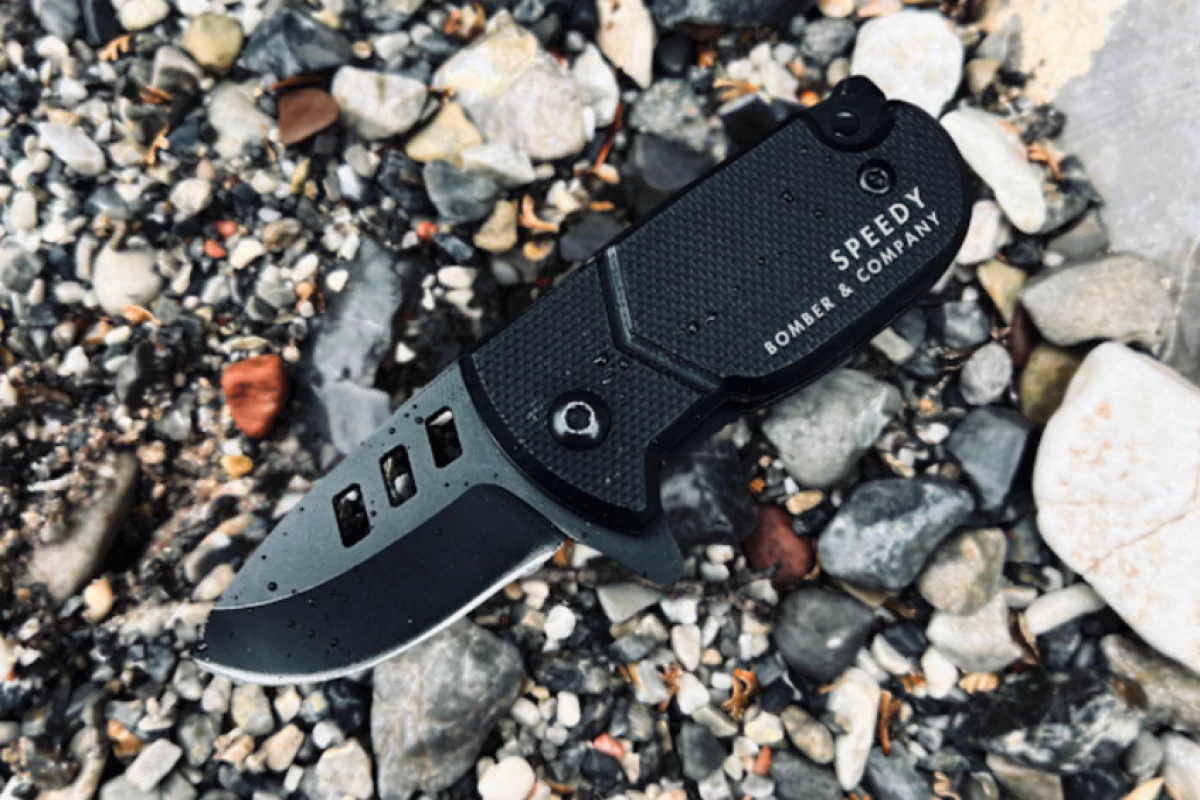 The "world's fastest mini pocket knife" is raising funding on Kickstarter now