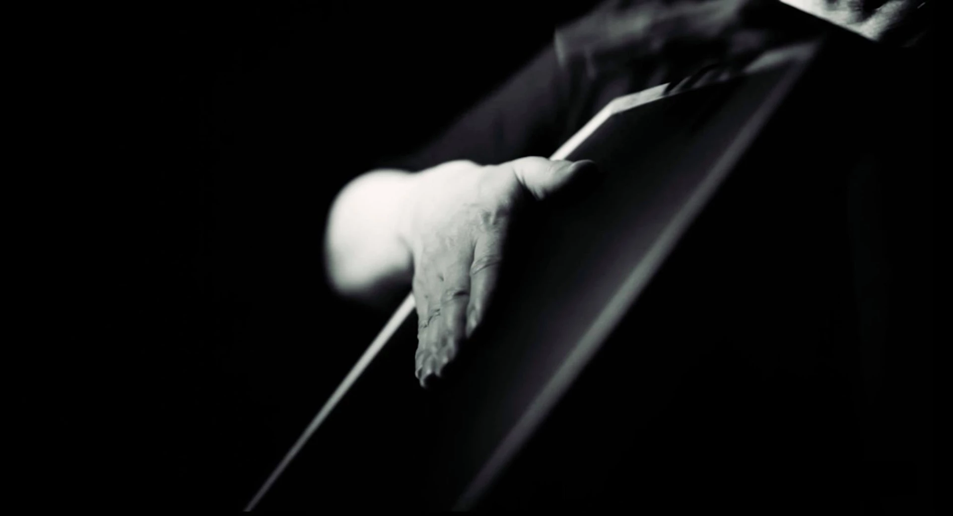 The sensor-packed playing surface is said to have the feel of an acoustic percussion head