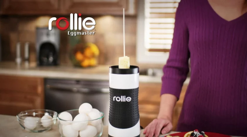 The Rollie Eggmaster Cooking System serves omelets up in the style of a skinless sausage