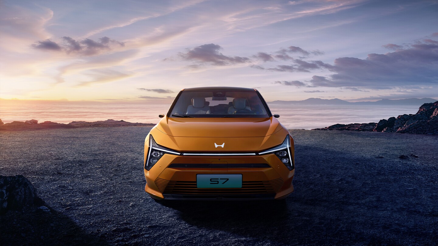 The Honda S7 comes in both single-motor (RWD) and dual-motor (AWD) versions