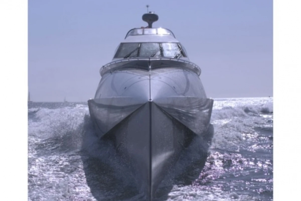 Multimarine Composites’ MarySlim© PHOTOGRAPHER: Neils Obee2008 – ALL RIGHTS RESERVED