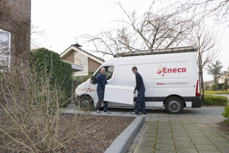 Nerdalize recently teamed-up with Eneco, one of Holland's largest utility companies, to test out the concept in the real world, putting five server units into people's homes