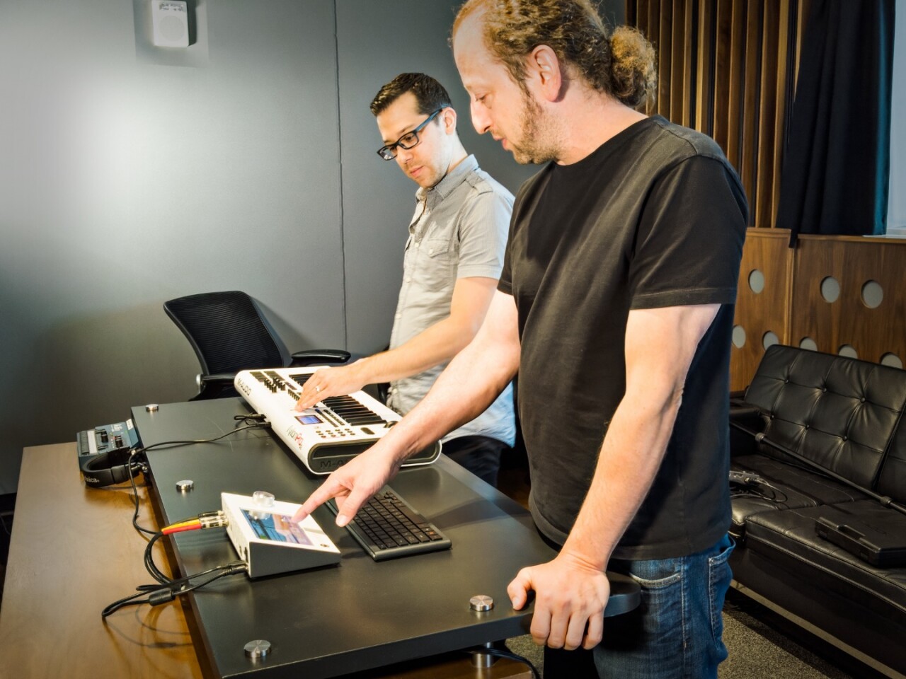 Synesthesia's Vince De Franco putting the pre-production Pipes prototype through its paces
