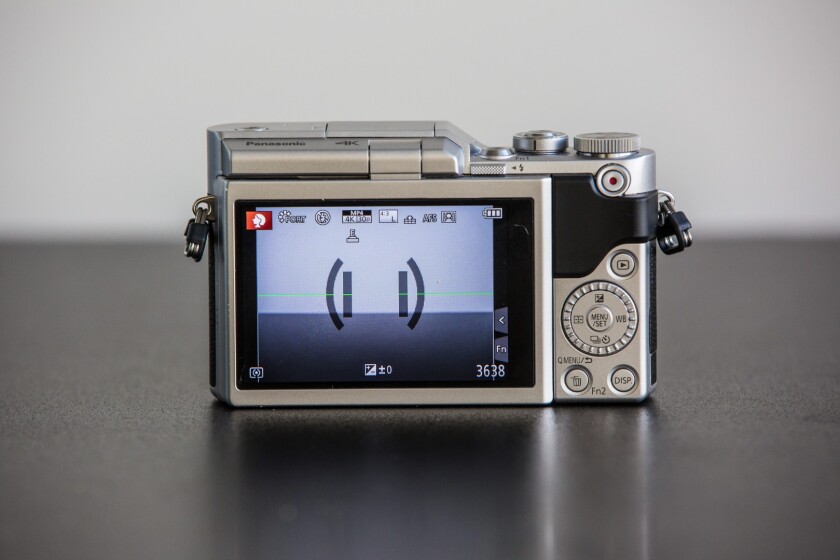 The screen on the GX850 can be used to navigate the menus and minor controls