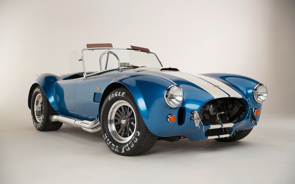 Each continuation Cobra will be painted Guardsman Blue with Wimbledon White stripes, equipped with a premium black leather interior and other special touches and the car will make it's public debut at the Barrett-Jackson Auction in Scottsdale, Arizona on January 12, 2015.