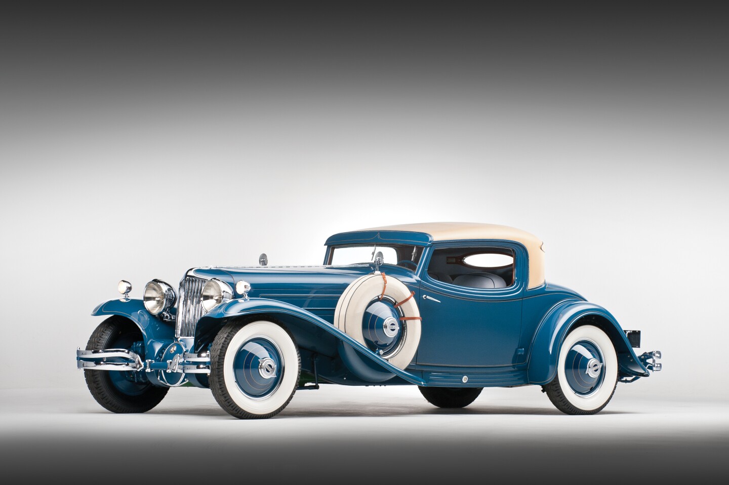The Hayes-bodied Cord L-29 Special Coupe. Image © RM Auctions and Darin Schnabel