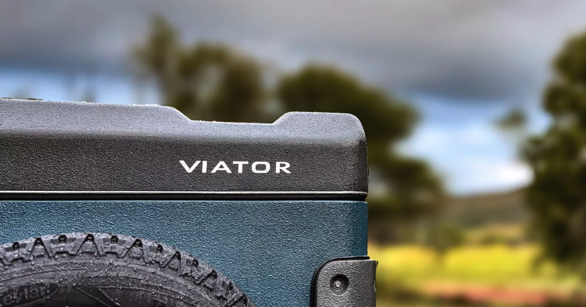 60-sec cube camper rises & slides into much more than meets the eye