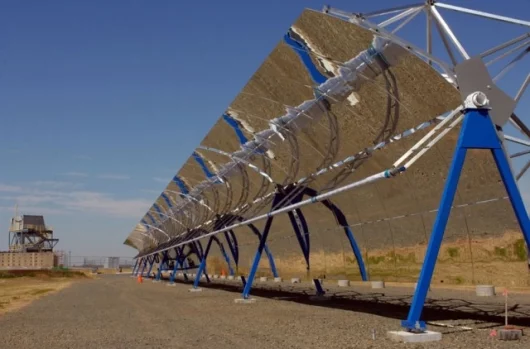 The Solar I concentrating solar plant will have 3,500 parabolic mirrors trapping the sun's energy