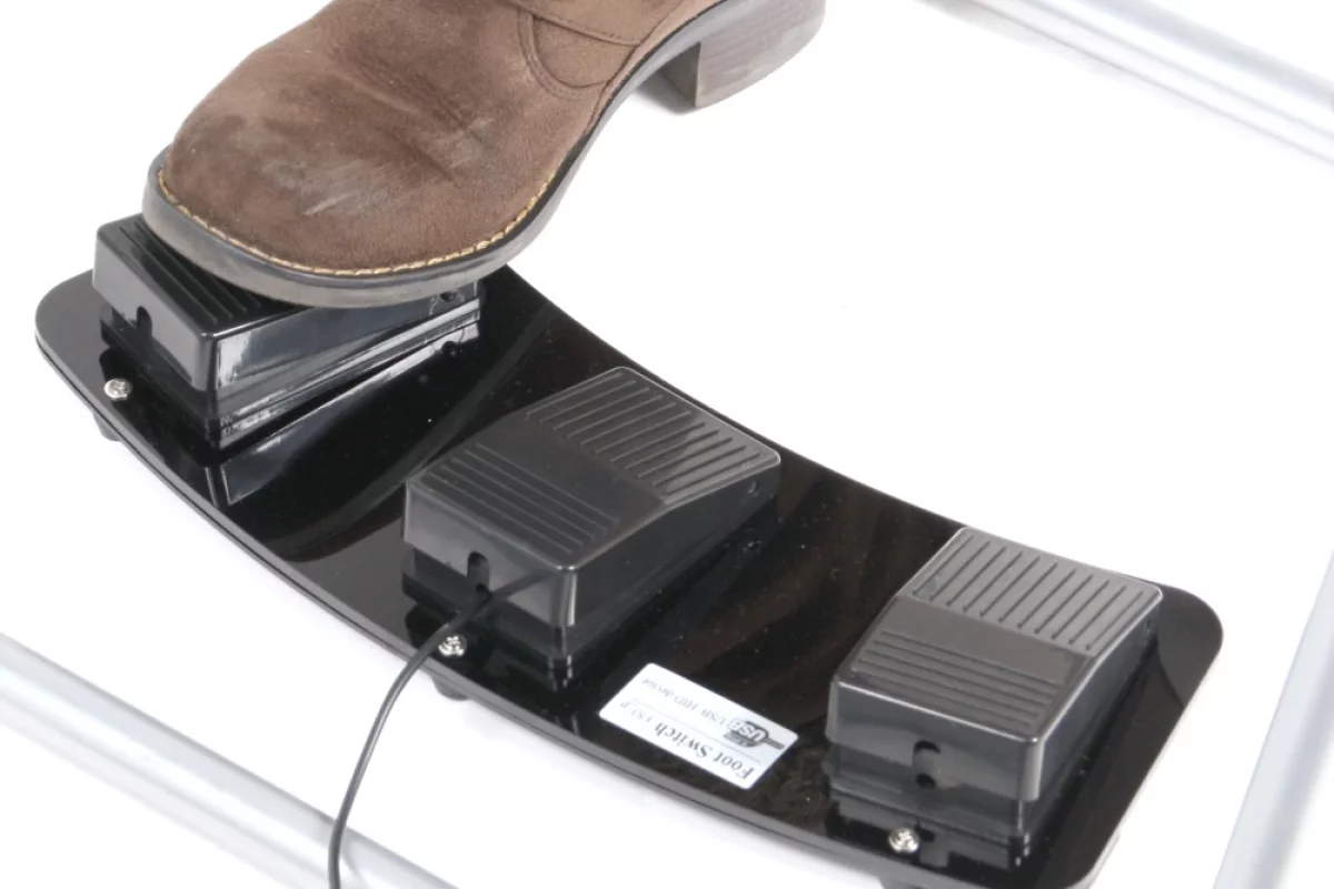 The Thanko USB Foot Switch allows computer users to perform keyboard or mouse functions via a foot pedal on the floor (Photo: GeekStuff4U)