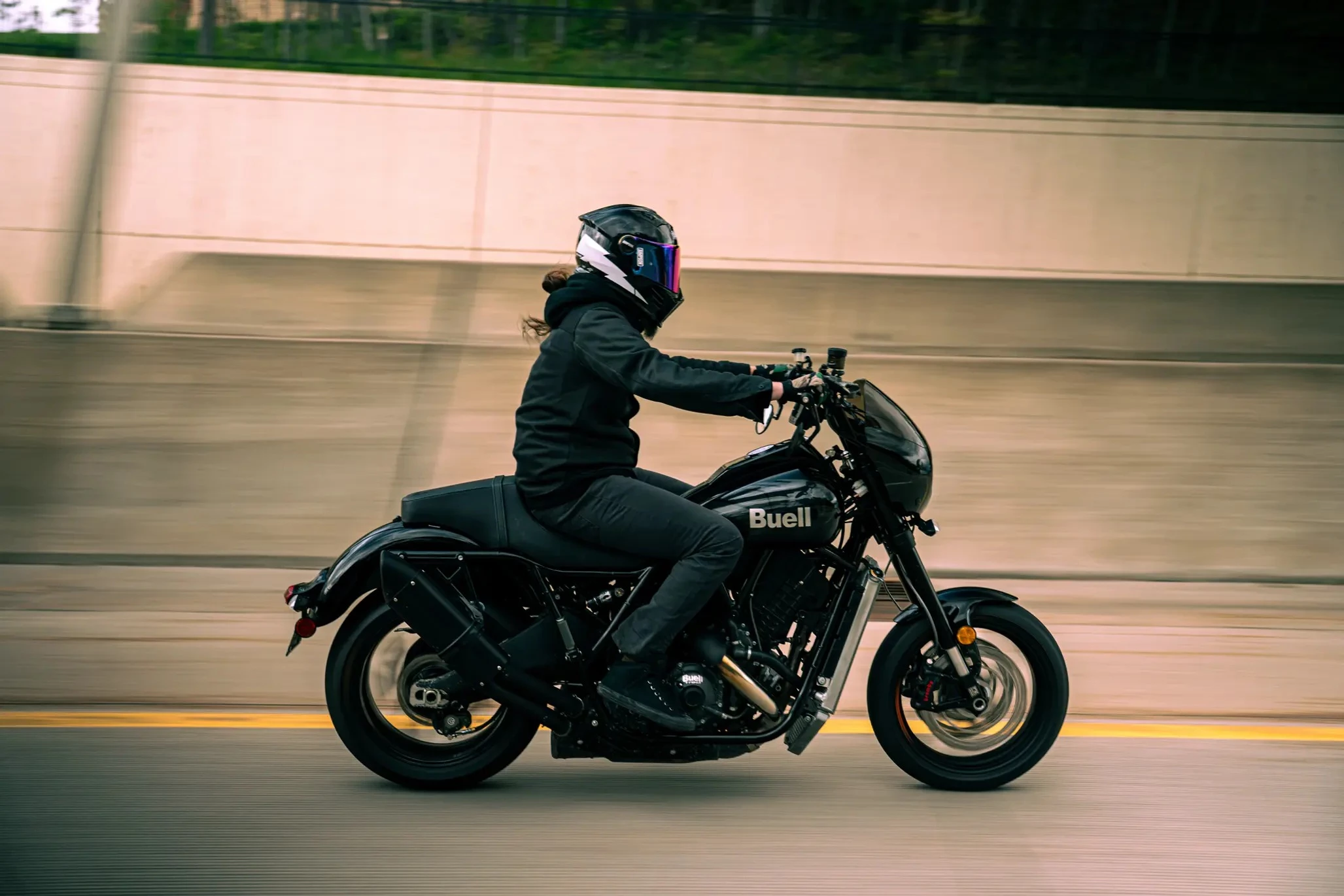 A 1,190cc ET-V2 liquid-cooled 72-degree V2 engine produces 175 horsepower at 7,750 rpm and 94 lb.ft (127.4 Nm) of maximum torque at 8,500 rpm