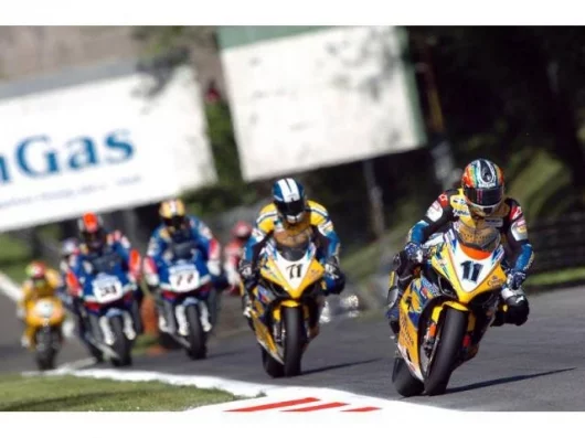 Corser leads Kagayama, Vermeulen and Muggeridge