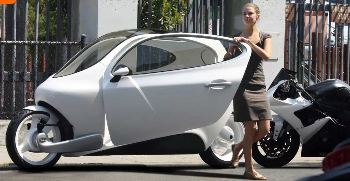 The C-1 is a proposed fully-electric and fully-enclosed self-balancing motorcycle