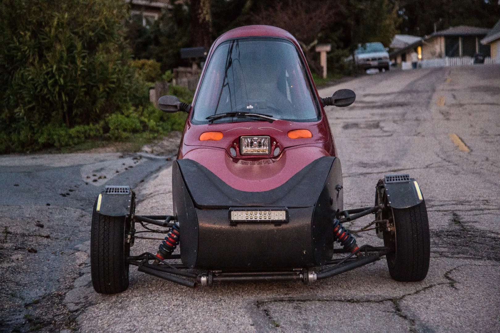 Luke Workman's Corbin Sparrow: "not a 'good idea' vehicle."