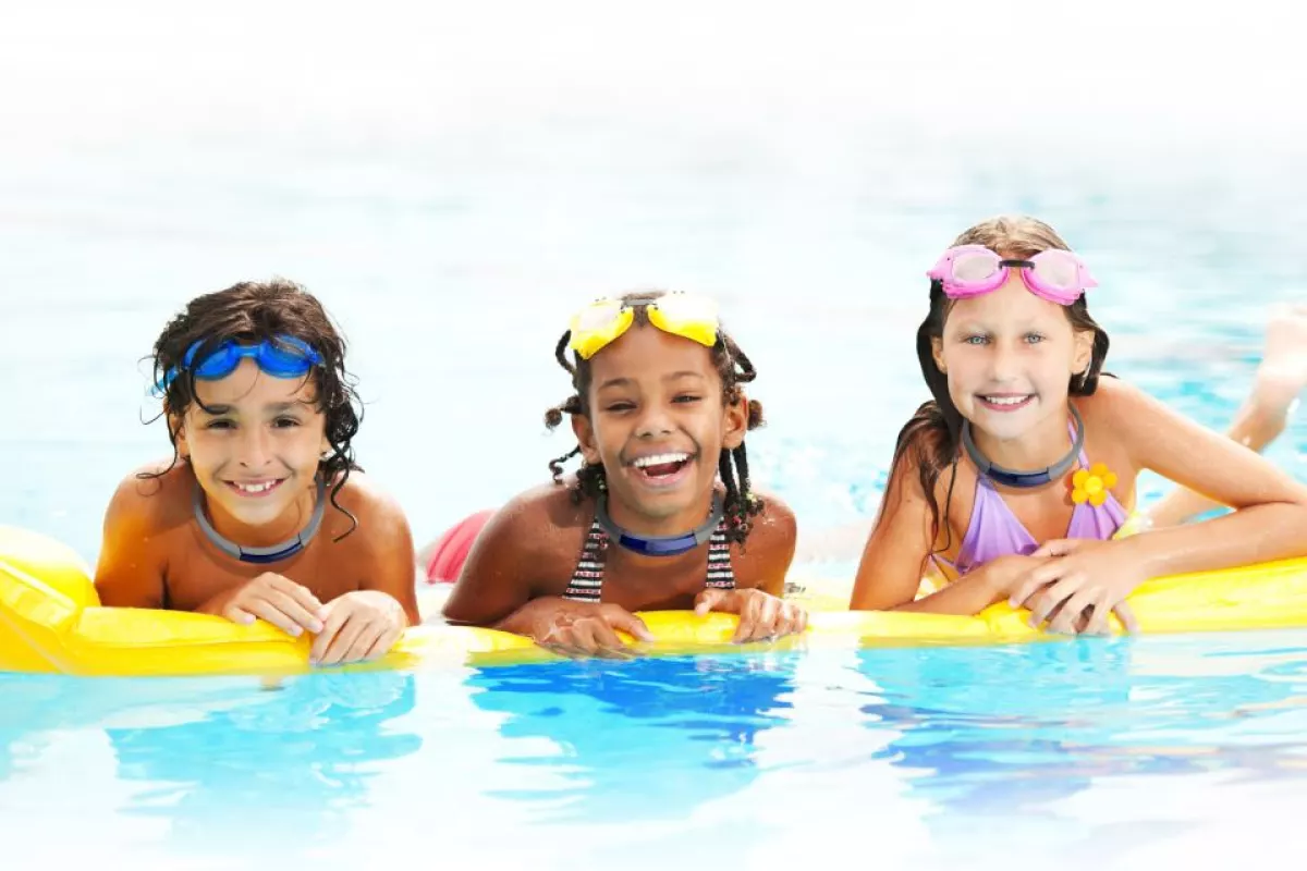 The Seal system consists of neckbands worn by swimmers, designed to sound an alarm if anyone is in danger of drowning