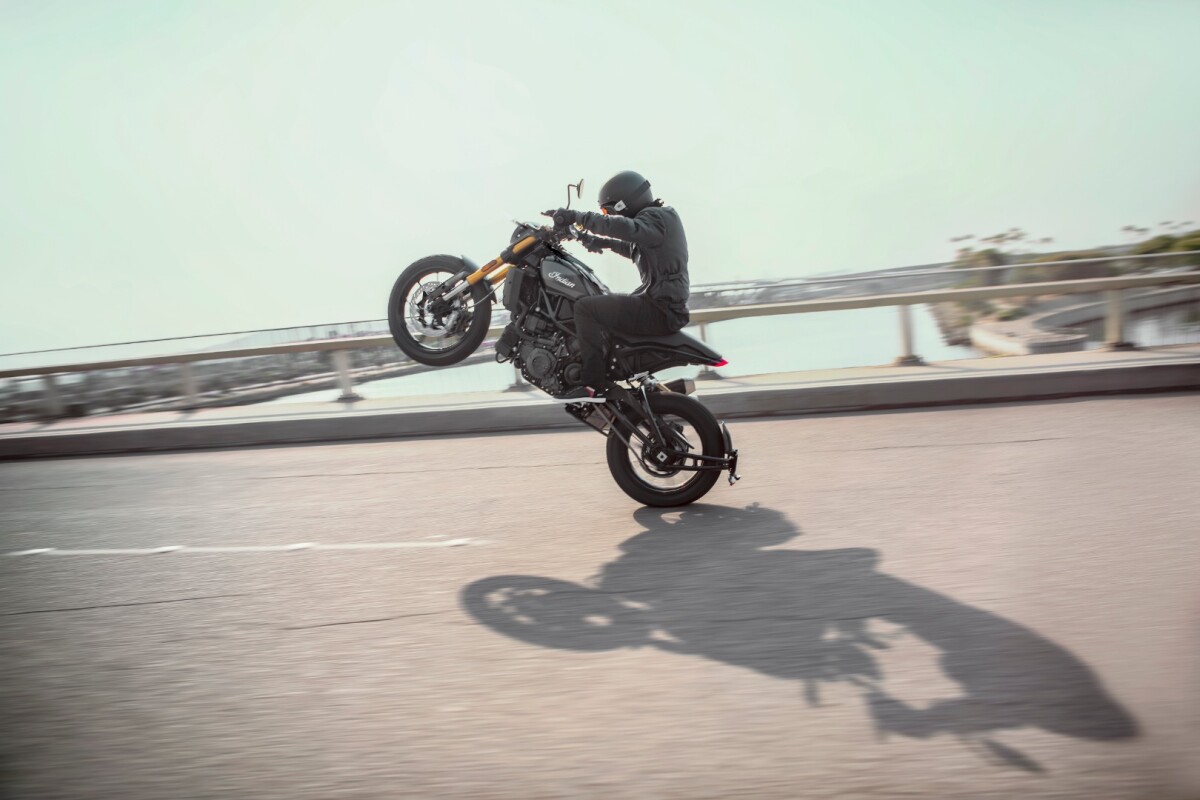 Indian FTR1200 S: ride 'em, cowboy!