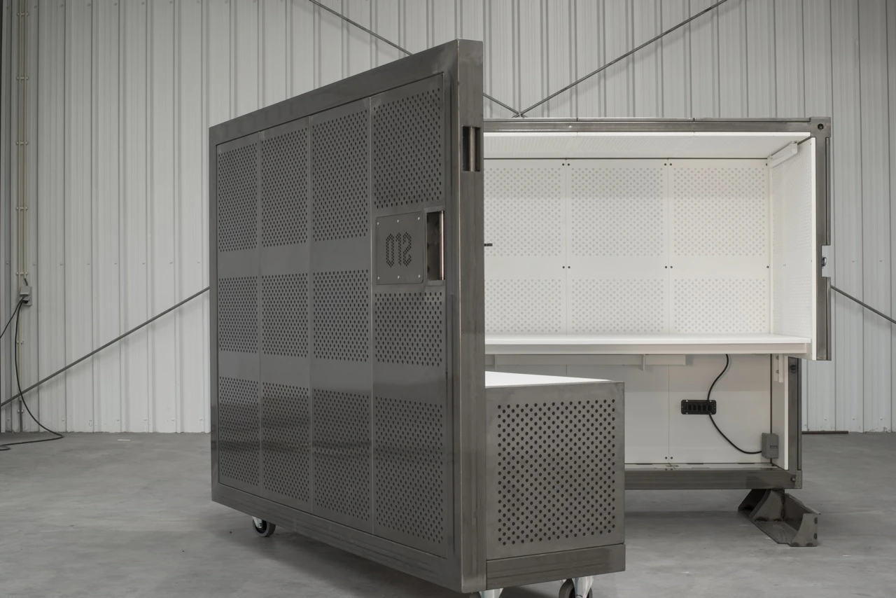 From Beehive's point of view, a major advantage of the BEEBOX is that it allows almost any disused building interior to be transformed into a full-functioning office in the relative blink of an eye