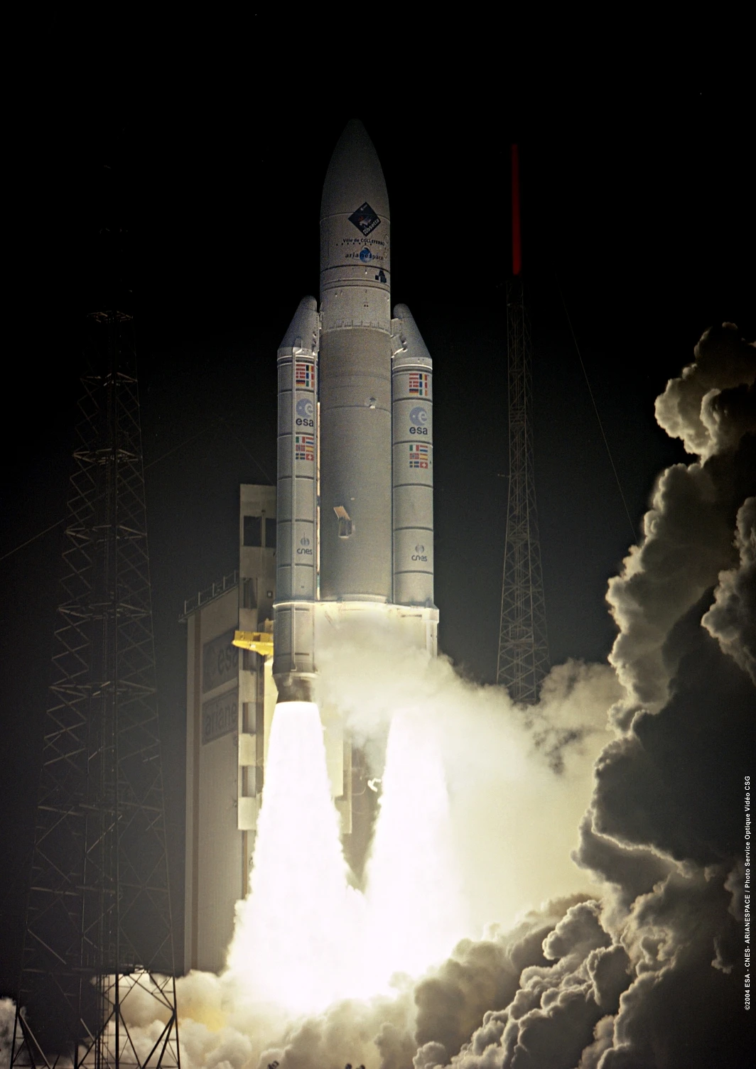 Rosetta lifting off in 2004 (Image: ESA)