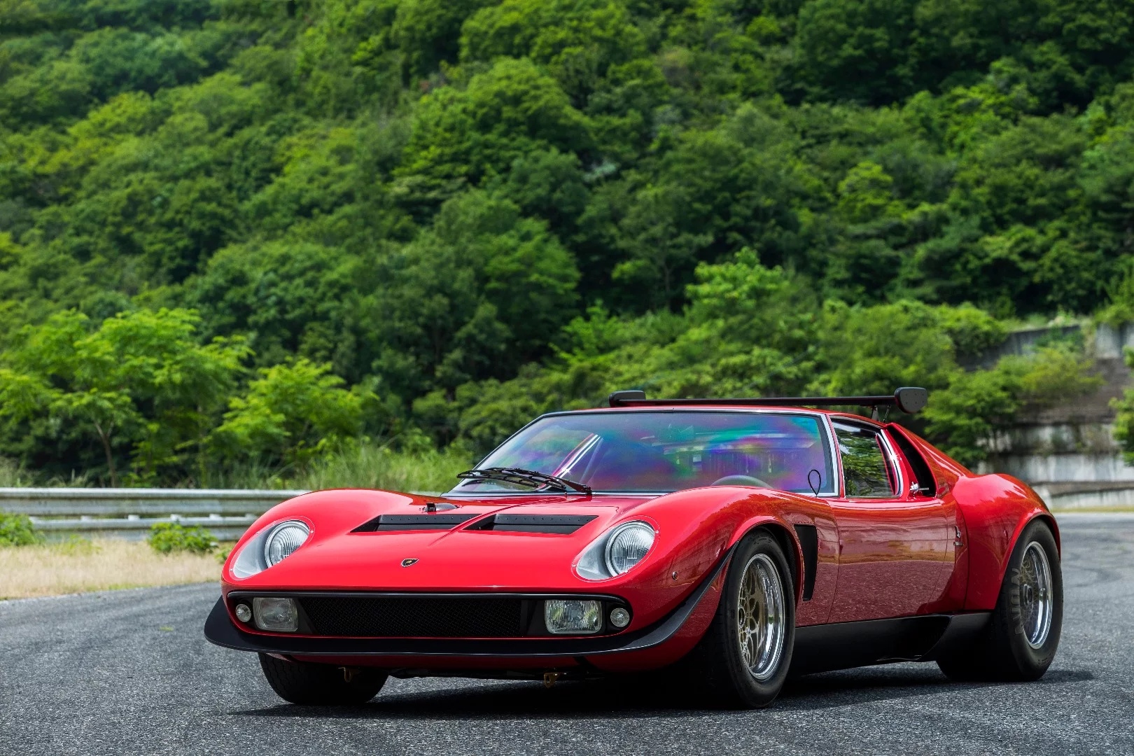 Lamborghini restores the one and only Miura SVR