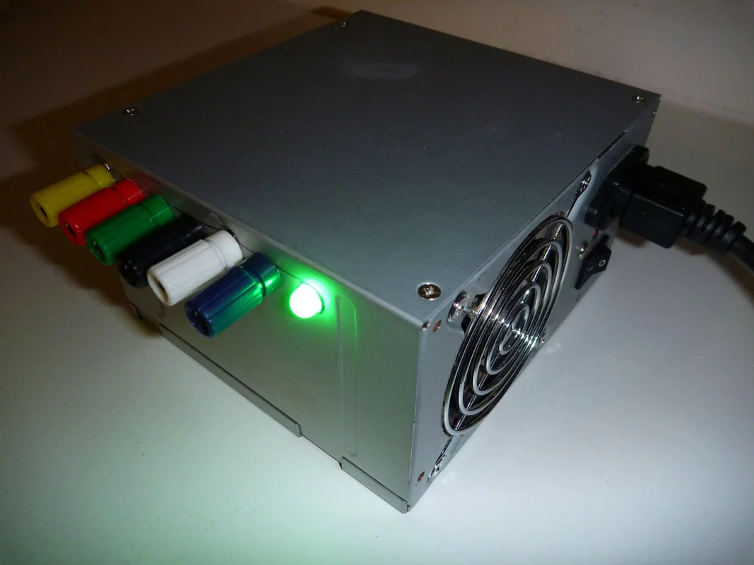 Rieger's hacked 350W PSU with banana plug ports is used to power LevLight