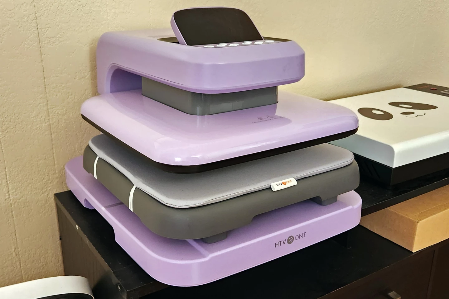 The Auto 2 is 20.9 inches deep, 17.1 wide, and 13 inches tall (53 × 43.5 × 33 cm), making it pretty compact overall. Pictured to the right is my DTF oven that I also reviewed