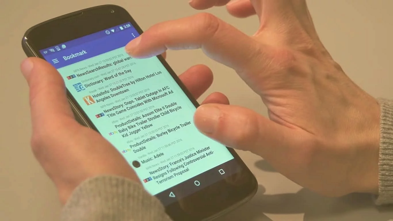uLink lets mobile users create their own links to specific pages and locations with apps, similar to the way bookmarks work in a web browser
