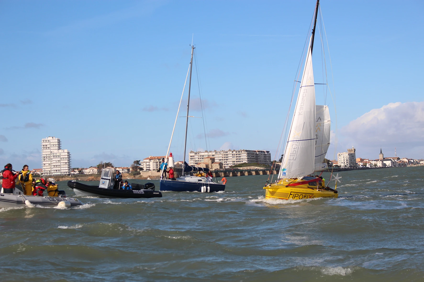 The Fipofix Open 16 out on the water