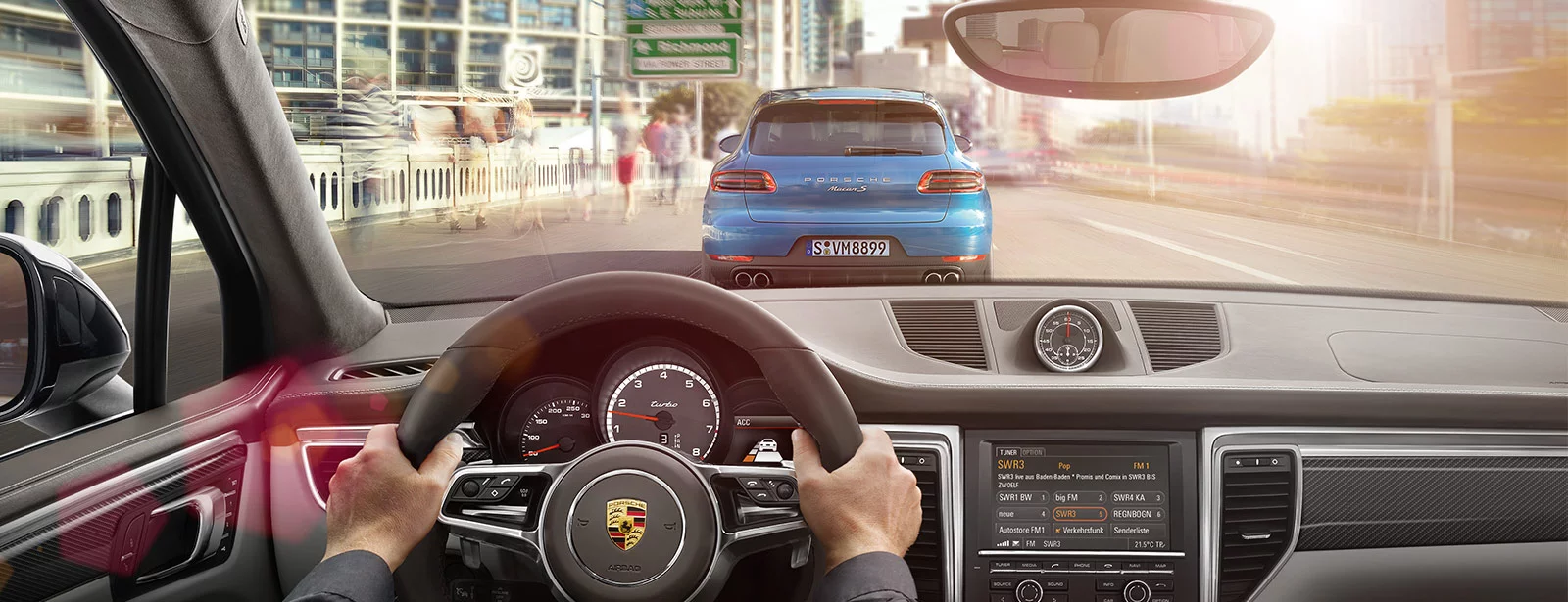 Macan cockpit layout