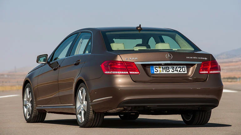 2014 model year Mercedes-Benz E-Class Luxury trim