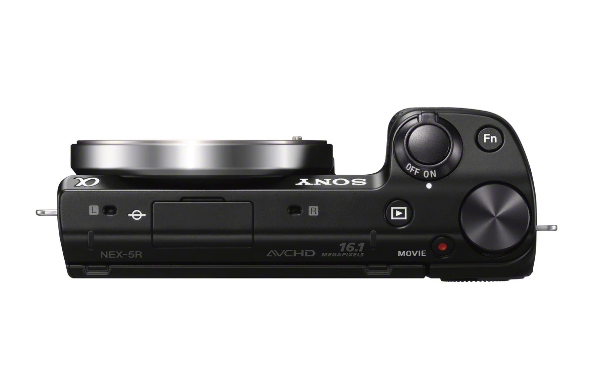 The Sony NEX-5R measures just 111 x 59 x 39 mm (4.37 x 2.32 x 1.54 inches)
