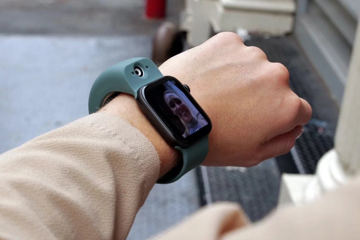 Take photos and videos from your wearable with Wristcam