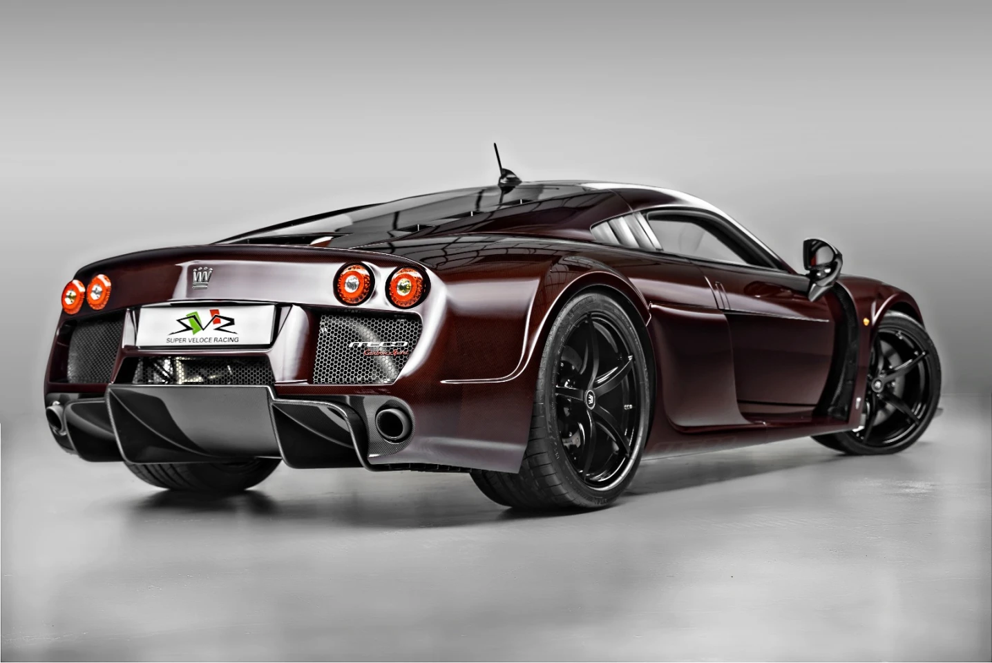 The Noble M600 is powered by a 4.4-liter Yamaha V8 engine with twin turbos and a six-speed manual gearbox