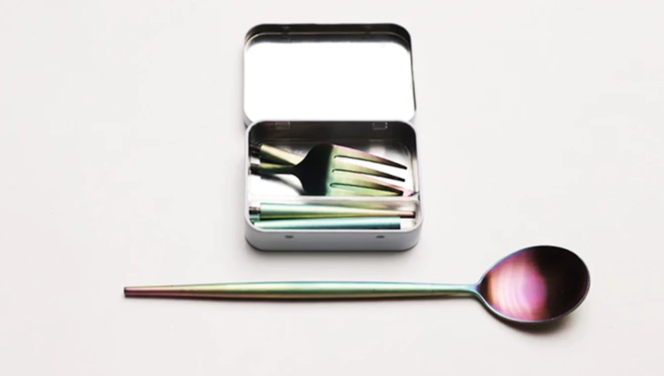 Outlery's collapsible cutlery can simply be screwed together when mealtime arrives