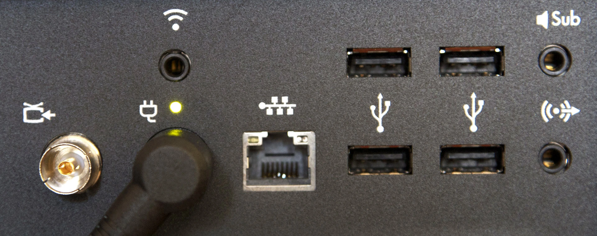 The rear connection panel of the Omni 27 all-in-one PC