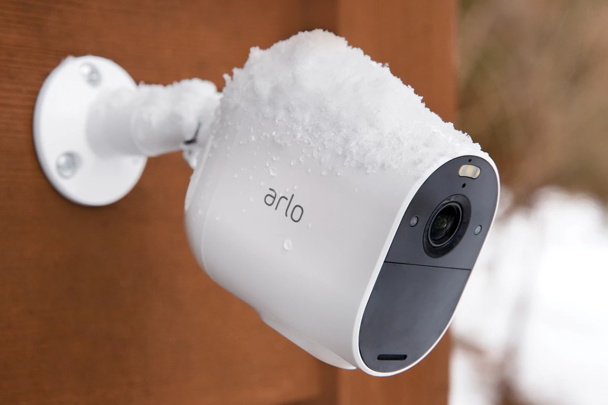 دوربین بی سیم-با نصب دوربین بی سیم Arlo Essential سطح امنیت محیط خود را بالا ببرید