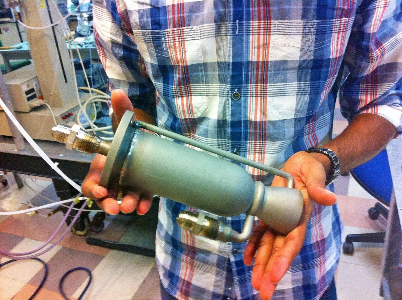 The assembled Tri-D engine