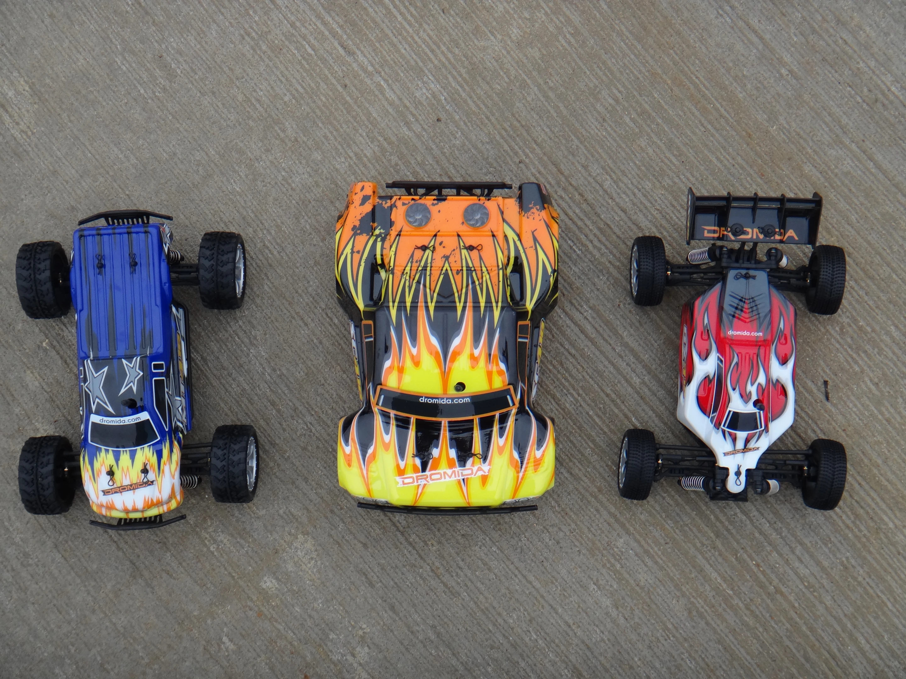 Each car only has one color scheme to choose from