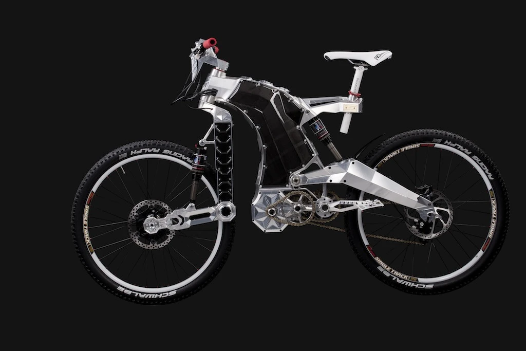 Side view of that strange-looking Biceps single-arm front suspension
