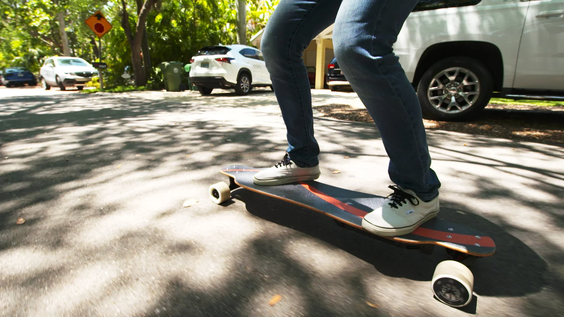 The Pomelo Pro electric longboard has a 23.6 mile range and a top speed of 26 mph