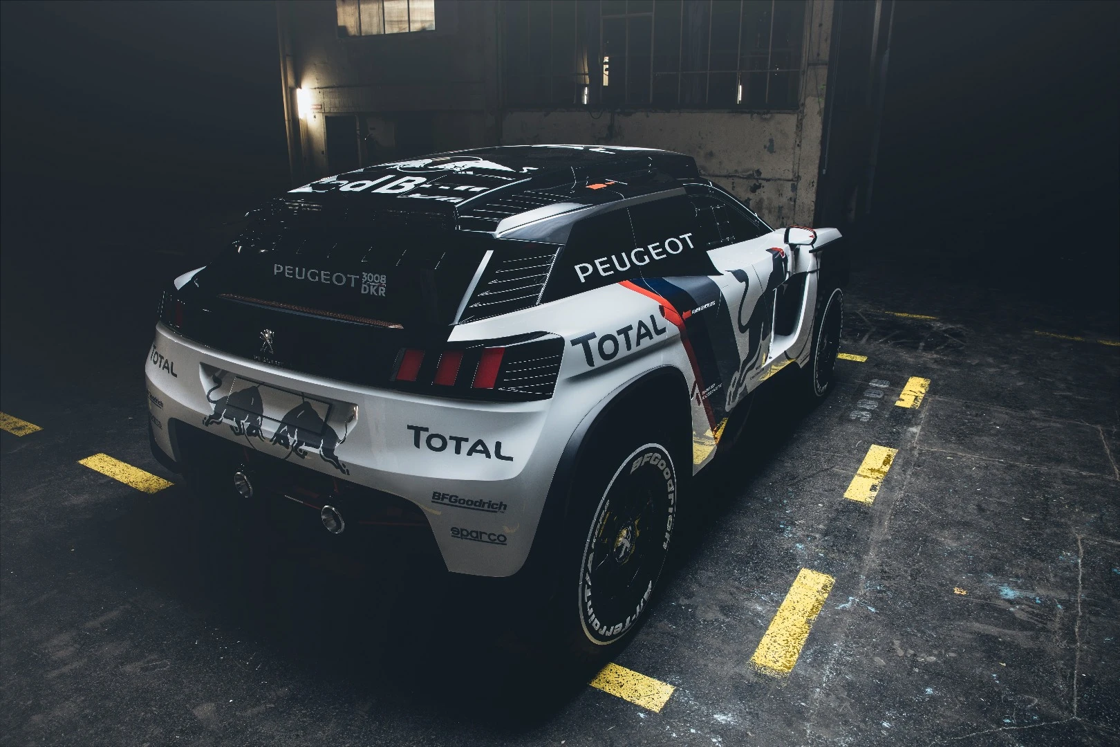 The 3008 DKR relies on a twin-turbo 3.0-liter diesel V6