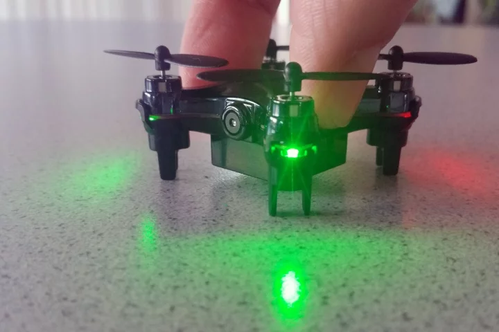 Although tiny, the Axis Drones Vidius packs some power and fun features